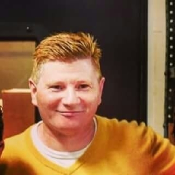 Meet your Posher, Russell - Picture 1 of 1